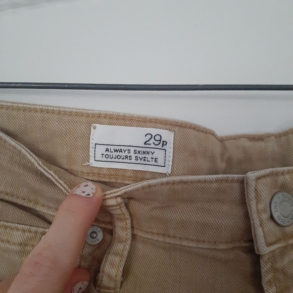 Gap Taupe Always Skinny Denim. - Picture 2 of 8